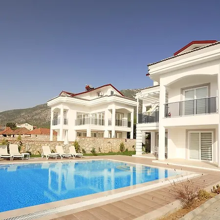 Orka Twin Villas فيلة أولدينيس